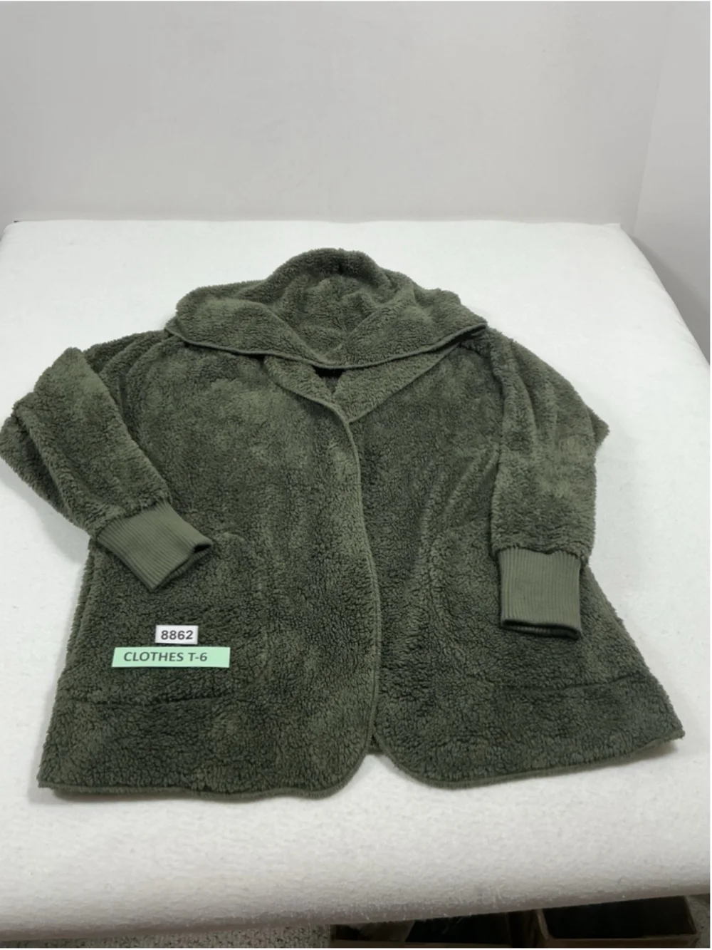 Womans Excellent Kim & Thread Fleece Jacket Olive Green One Size Open Front